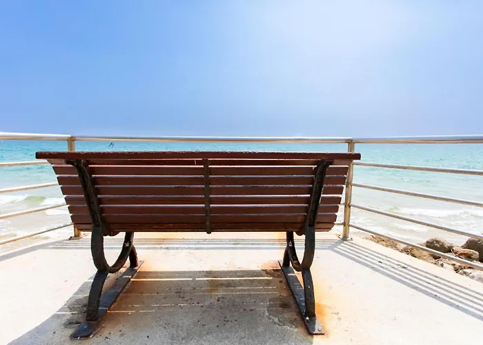 C4 - 1 Bdr Facing Sea & Beach - Parking, Tennis & Wifi